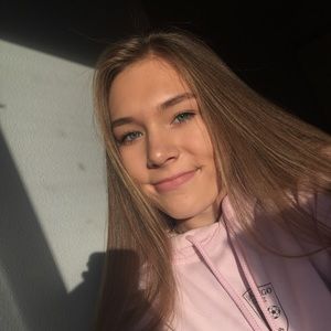 Meet your Posher, Carlee